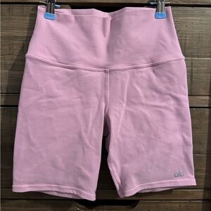 ALO Yoga Women's Light Pink Bike Shorts